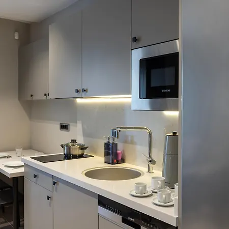 Mel House Lara Апартаменты *